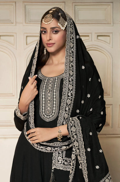 Sukartaa Dola Embroidered Gown with Dupatta – Heavy Zari Work |BLACK