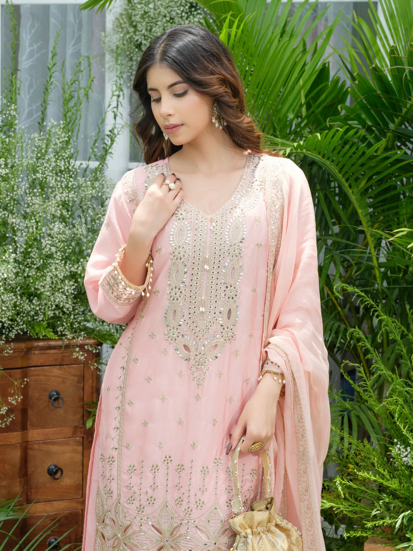sukartaa stylish partywear suit set in pure chinon with mirror & zari work – pink