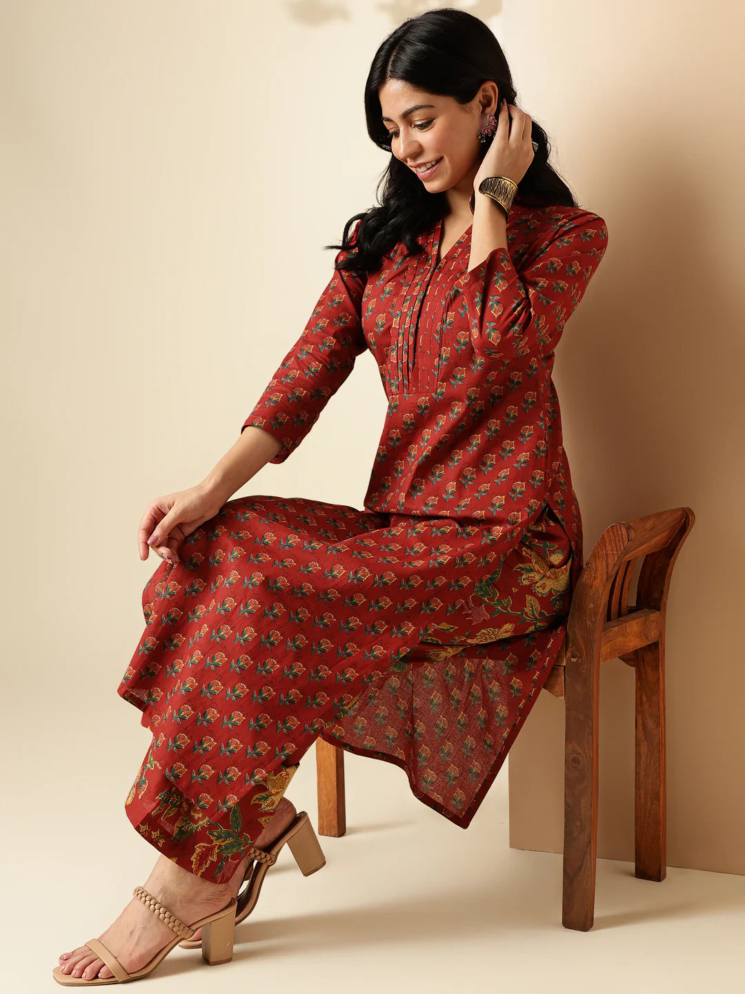 maroon floral printed straight cotton kurta with palazzo-sukartaa