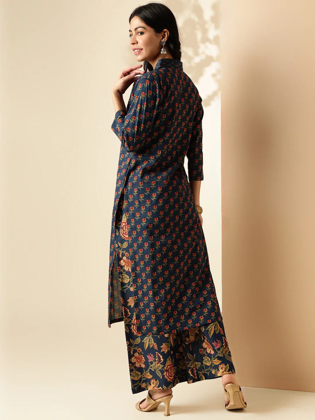 blue floral printed straight cotton kurta with palazzo- sukartaa